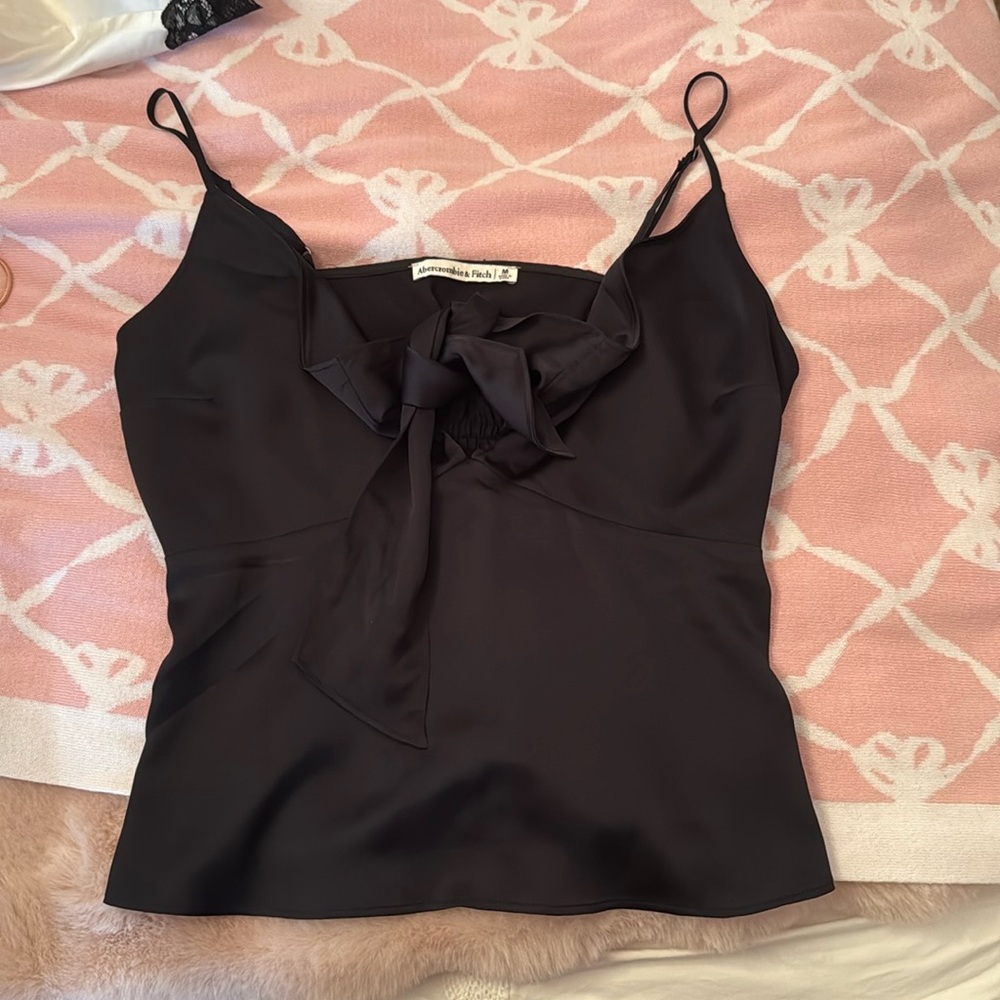 Abercrombie tie front top